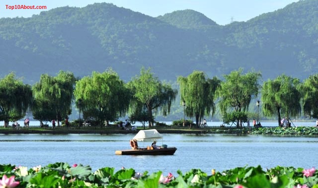 West Lake in Hangzhou